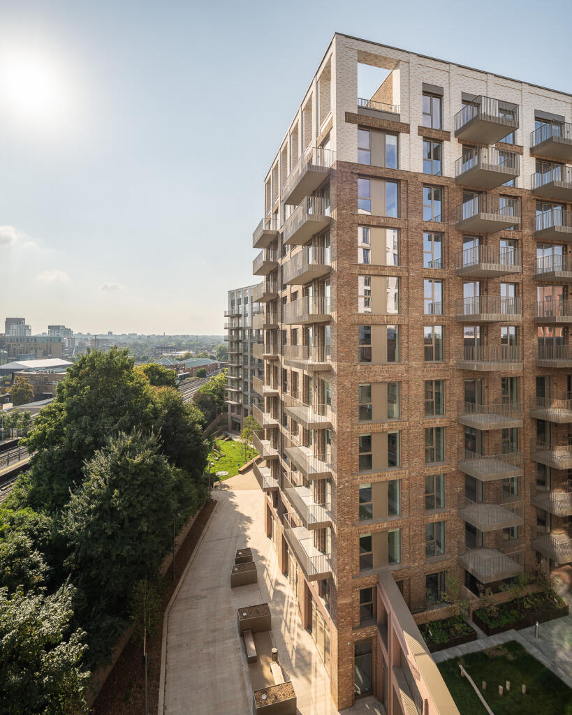 New Acres, Wandsworth